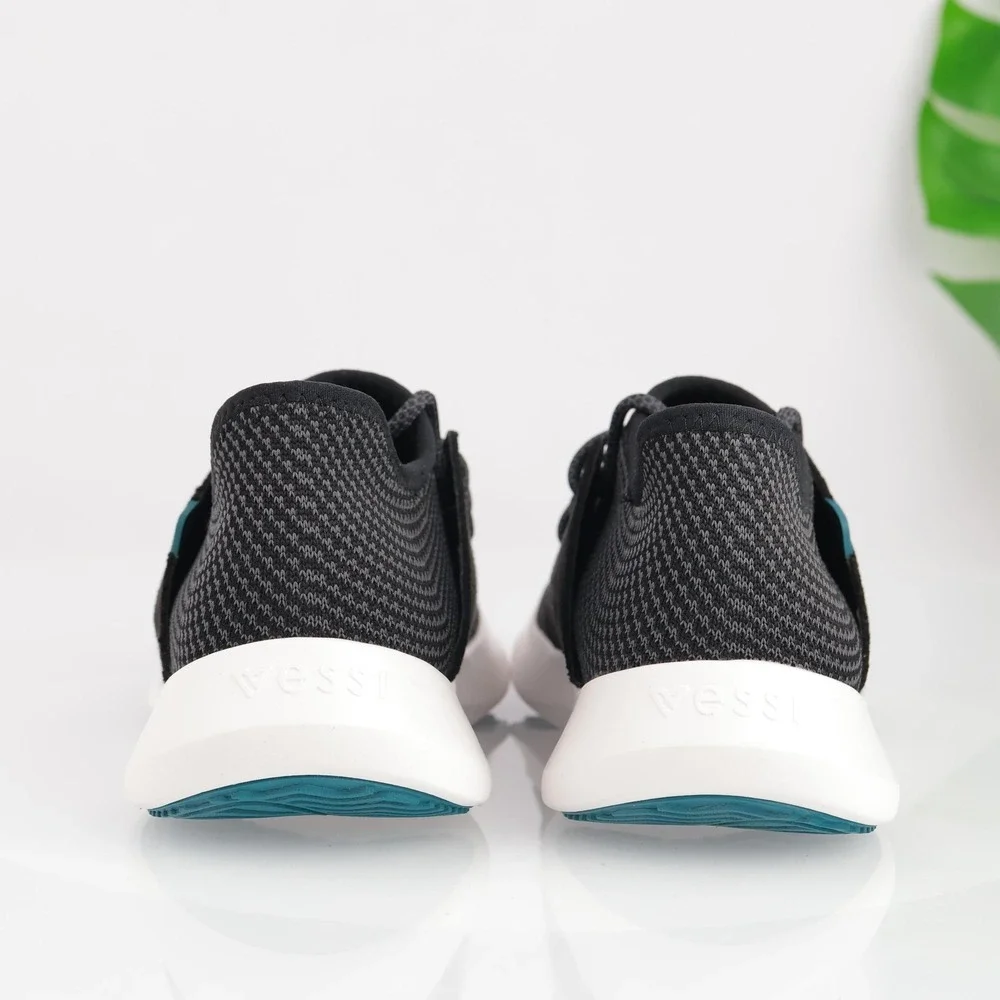 Vessi Shoes Womens Everyday Classic Sneaker Size 6 Waterproof Black Knit Comfort